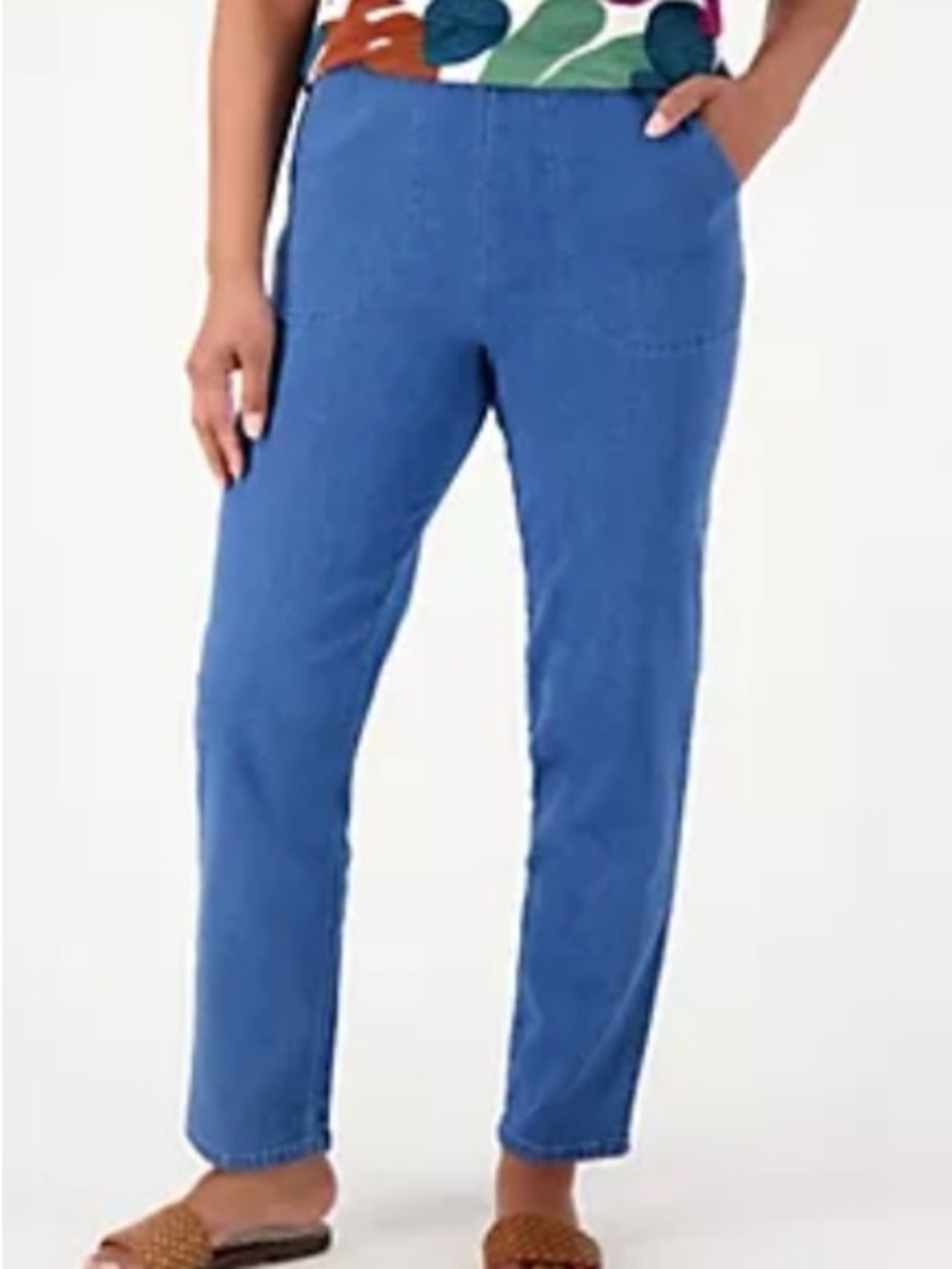 Women's Straight Leg Jeans in Blue